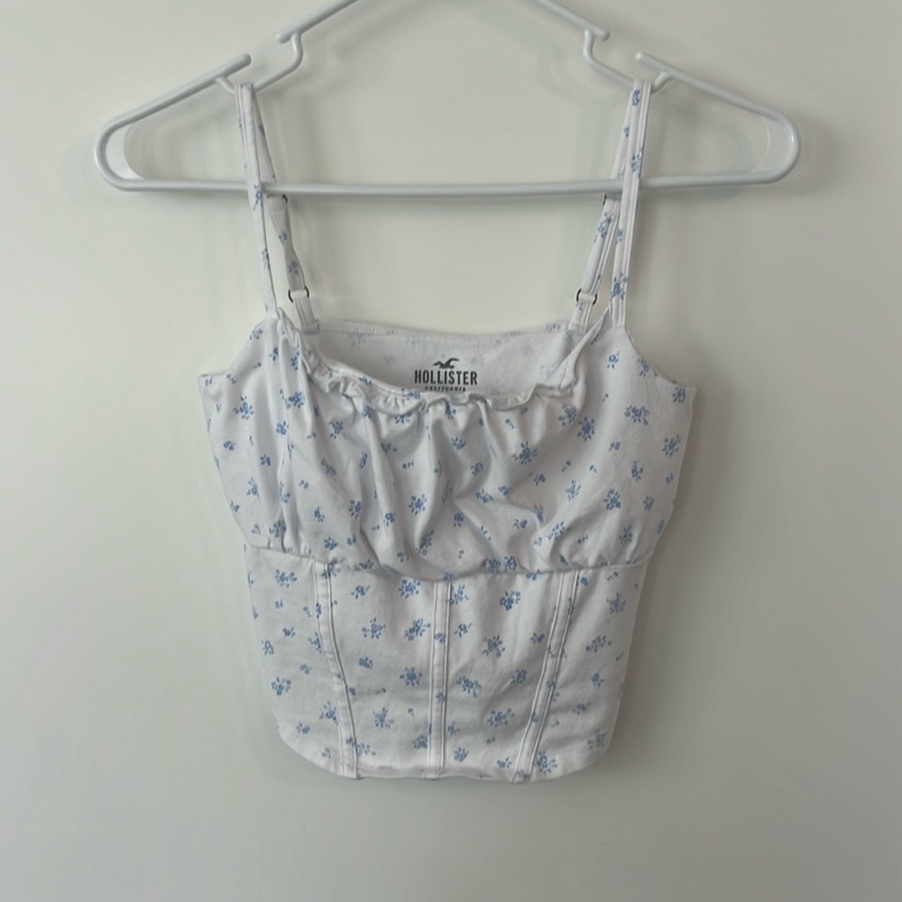 Hollister Tank